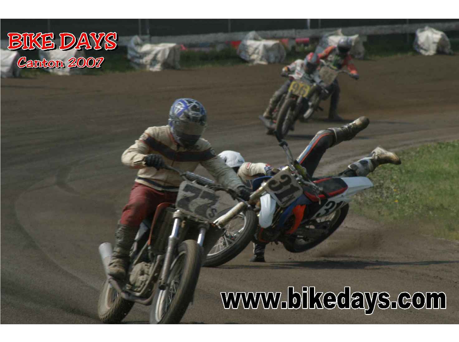 flattrackcrash07ajc.jpg